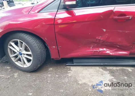 2016 Ford Focus Se z USA, uszkodzony, nr VIN 1FADP3K23GL371519